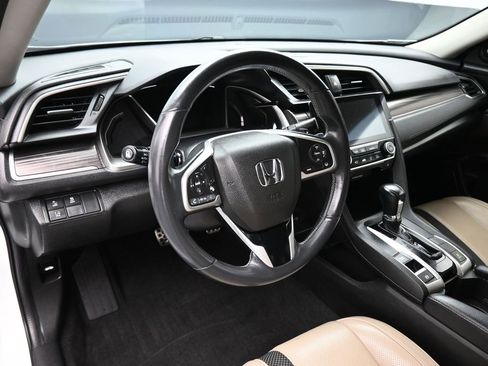 Used 2020 Honda Civic Touring image 14
