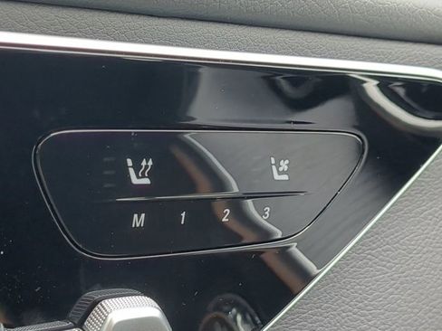 Used 2025 Mercedes-Benz C 300 C 300 image 21