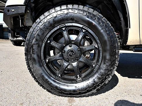 Used 2018 Toyota Tundra SR5 w/ TRD Off Road Package AWD/4WD image 8