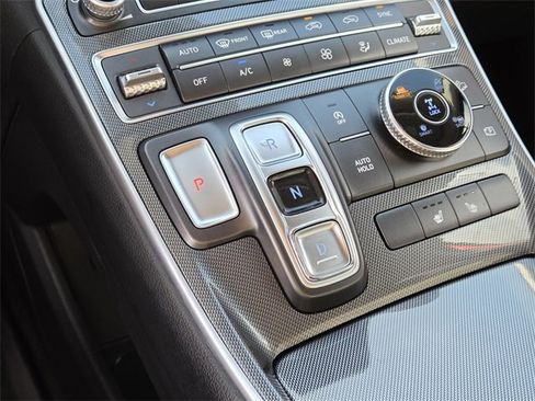 Used 2023 Hyundai Santa Fe SEL image 23