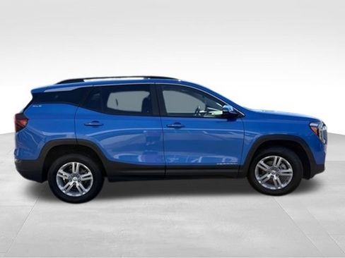 Certified 2024 GMC Terrain SLE w/ Driver Convenience Package AWD/4WD image 6