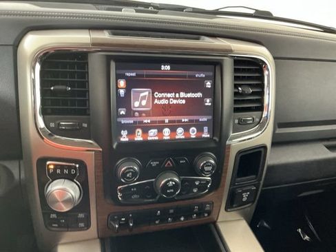Used 2014 RAM 1500 Laramie w/ Convenience Group AWD/4WD image 20