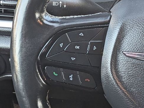 Certified 2021 Chrysler Pacifica Touring-L w/ S Appearance Package image 17