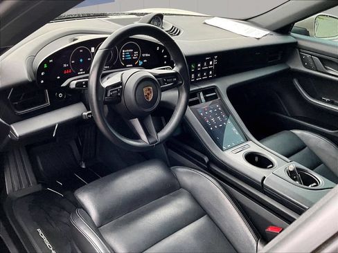 Certified 2022 Porsche Taycan 4 Cross Turismo AWD/4WD image 4