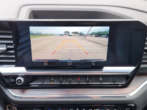 Used 2023 GMC Sierra 1500 SLT w/ SLT Convenience Package image 29