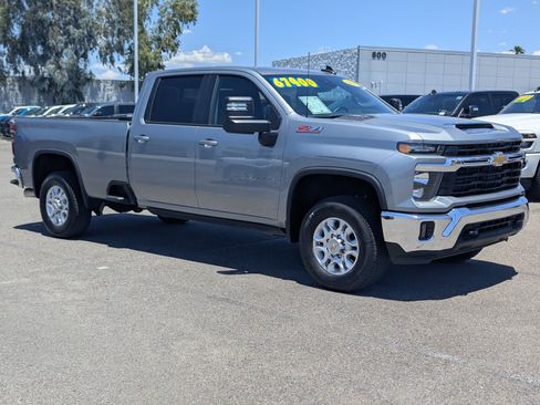 Used 2026 Chevrolet Silverado 2500 LT AWD/4WD image 1