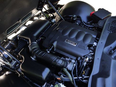 Used 2007 Pontiac Solstice Convertible w/ Premium Package RWD image 34