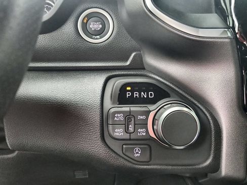 New 2026 RAM 1500 4x4 Crew Cab image 26