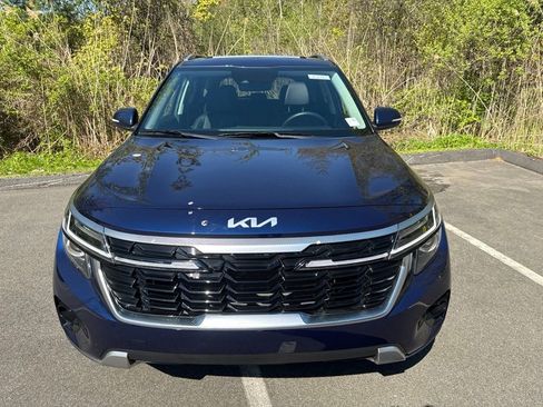 Certified 2025 Kia Seltos EX w/ EX Sunroof Package AWD/4WD image 24