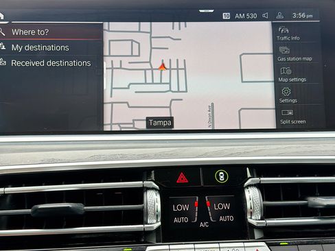 Used 2022 BMW X7 xDrive40i w/ Premium Package AWD/4WD image 34