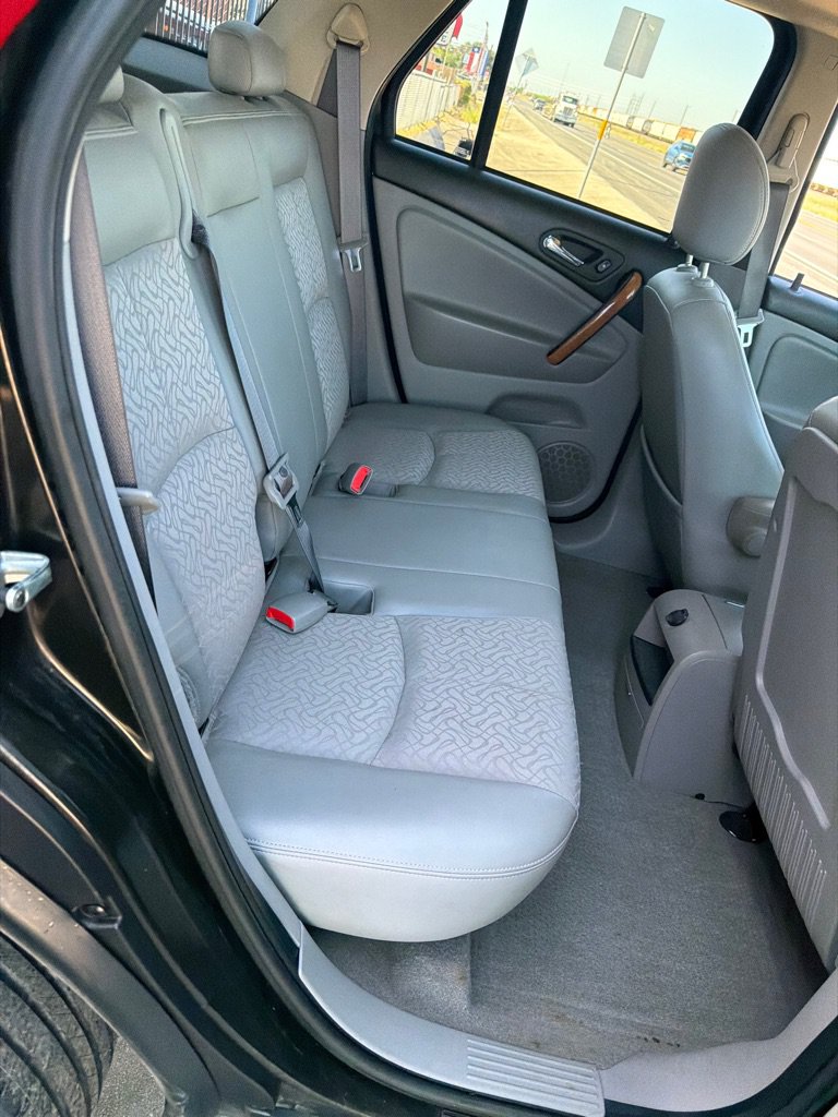 Used 2006 Saturn Vue 2WD V6 w/ Sun & Sound Pkg image 29