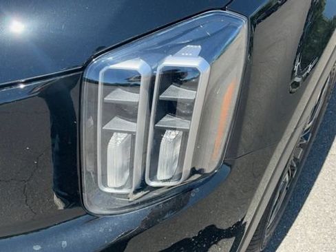 Used 2025 Kia Telluride SX w/ SX Captain's Chair Package AWD/4WD image 17