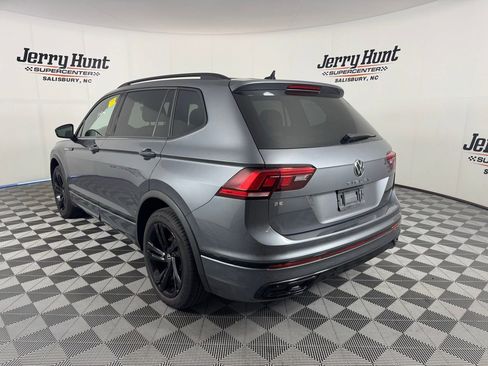 Used 2023 Volkswagen Tiguan SE R-Line FWD image 7