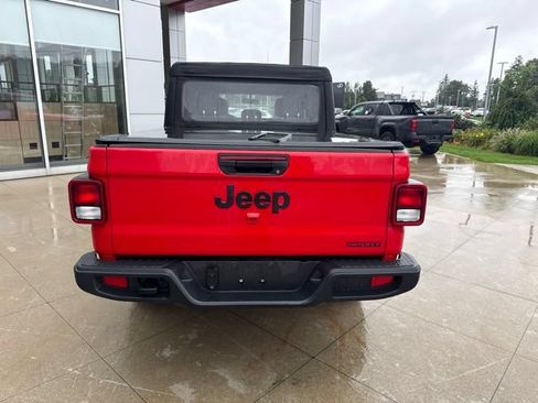 Used 2021 Jeep Gladiator Sport AWD/4WD image 6