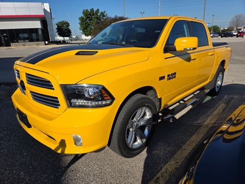 Used 2017 RAM 1500 Laramie w/ Convenience Group AWD/4WD image 1