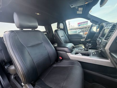 Used 2015 Ford F150 Lariat image 24