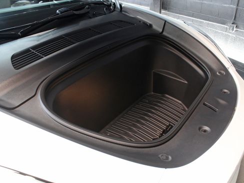 Used 2023 Tesla Model Y Long Range AWD/4WD image 67