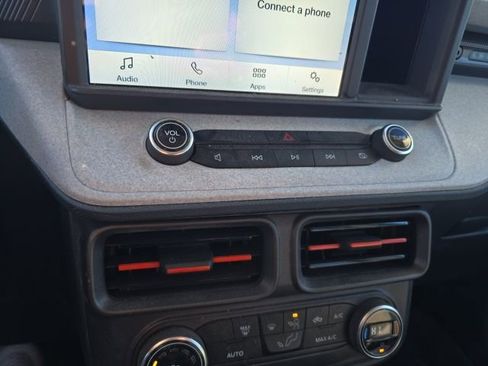 Used 2022 Ford Maverick XLT image 12