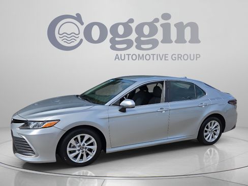 Used 2024 Toyota Camry LE FWD image 1