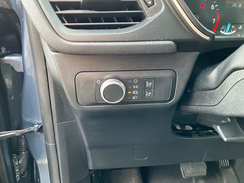 Used 2020 Ford Escape SE image 21