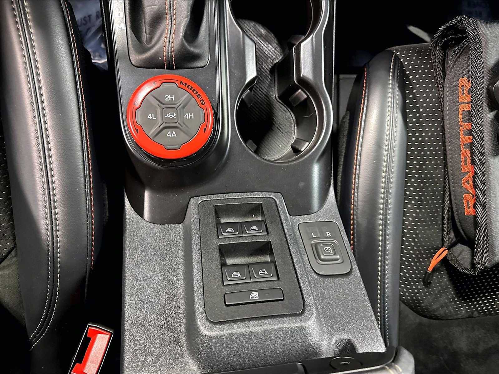 Used 2024 Ford Bronco Raptor AWD/4WD image 40