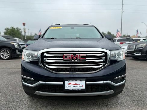 Used 2017 GMC Acadia SLT AWD/4WD image 18