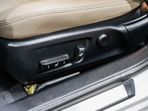 Used 2018 Lexus IS 300 w/ Comfort Package image 39