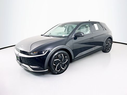 Used 2024 Hyundai Ioniq 5 SEL RWD image 3