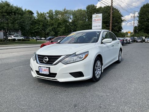 Used 2016 Nissan Altima 2.5 S w/ Power Driver Seat Package FWD image 1