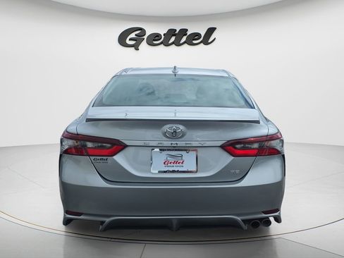 Used 2024 Toyota Camry SE image 5