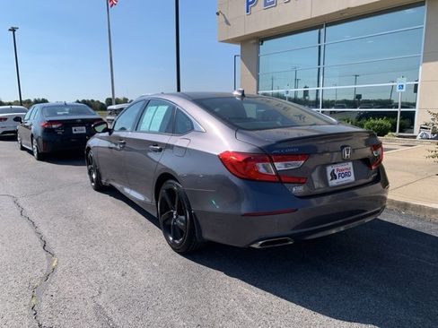 Used 2019 Honda Accord Sport image 7