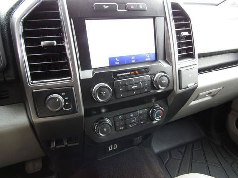 Used 2020 Ford F150 XLT w/ Equipment Group 302A Luxury AWD/4WD image 22