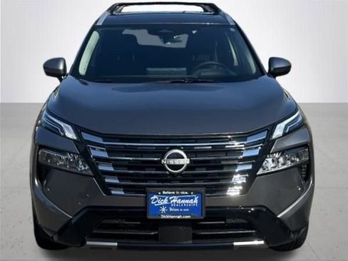 New 2026 Nissan Rogue Platinum w/ Platinum Premium Package AWD/4WD image 3