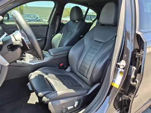 Used 2020 BMW 330i Sedan w/ M Sport Package RWD image 16