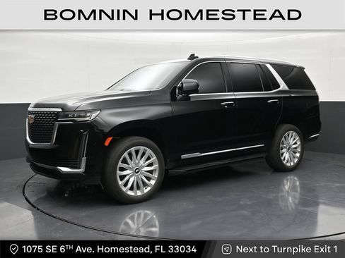 Used 2024 Cadillac Escalade Luxury RWD image 1