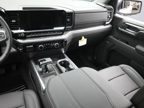 New 2026 Chevrolet Silverado 1500 LTZ AWD/4WD image 15