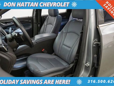 Used 2023 Buick Enclave Premium w/ Experience Buick Package image 4