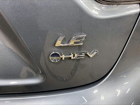 Used 2025 Toyota Corolla LE FWD image 10
