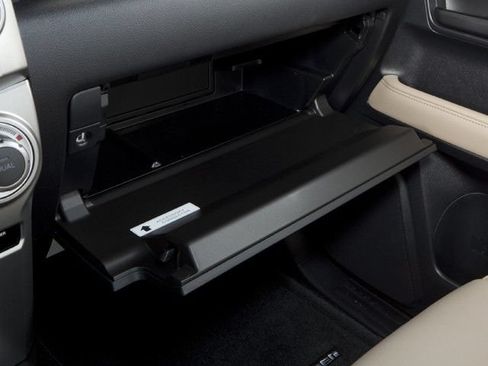 Used 2013 Toyota 4Runner Limited RWD image 16