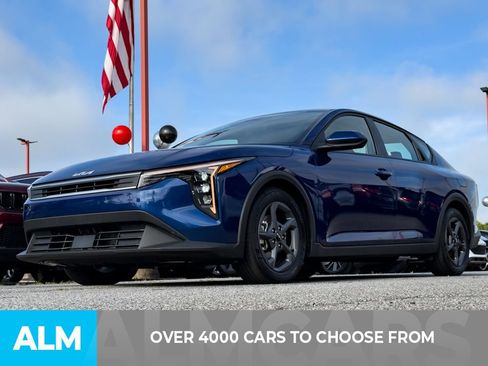Used 2025 Kia K4 FWD image 2