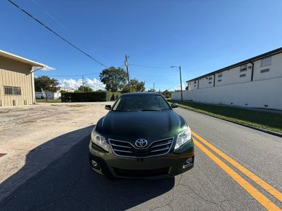 Used 2011 Toyota Camry XLE w/ SE/XLE Extra-Value Pkg