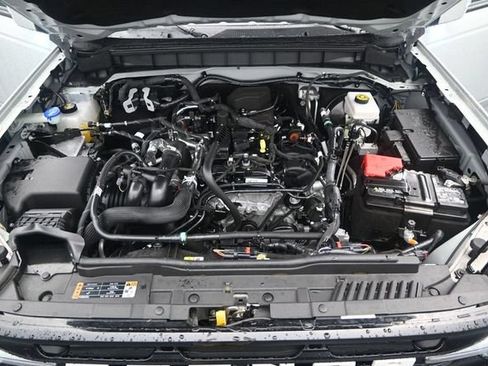 Used 2024 Ford Bronco Outer Banks AWD/4WD image 19