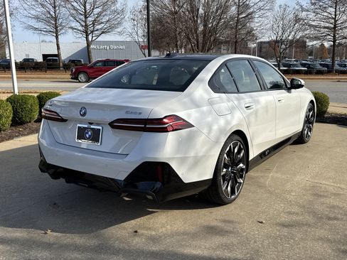 New 2026 BMW 550e xDrive w/ Executive Package AWD/4WD image 5