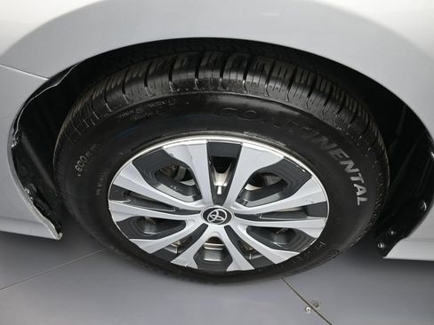 Certified 2020 Toyota Prius Prime Limited FWD image 14