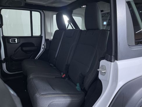 Used 2024 Jeep Wrangler Unlimited Sport AWD/4WD image 22