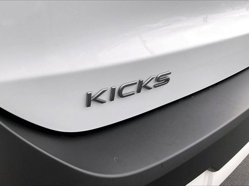 New 2026 Nissan Kicks S image 13