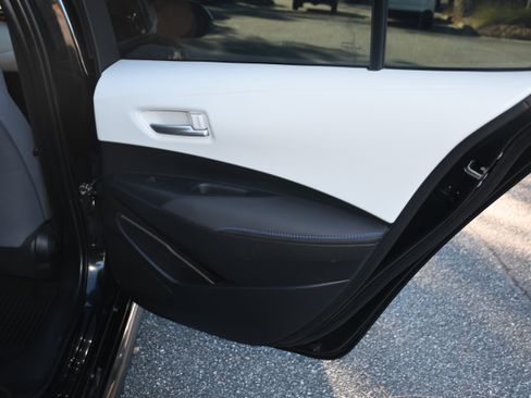 Certified 2022 Toyota Corolla SE image 18