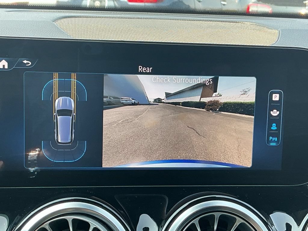 Certified 2024 Mercedes-Benz GLB 250 4MATIC image 32
