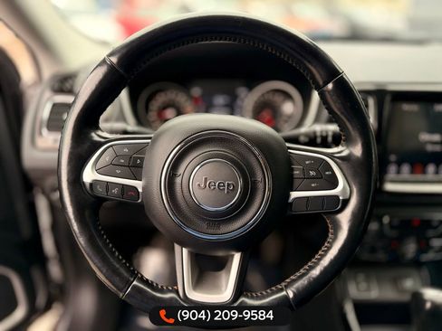 Used 2020 Jeep Compass Limited image 19