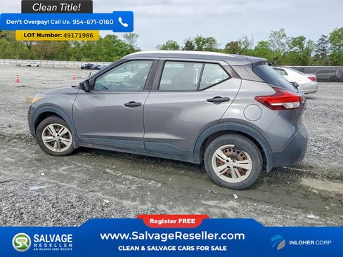 Used 2019 Nissan Kicks S image 3